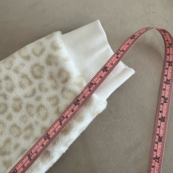 Old Navy Leopard Print Joggers - Picture 7 of 7